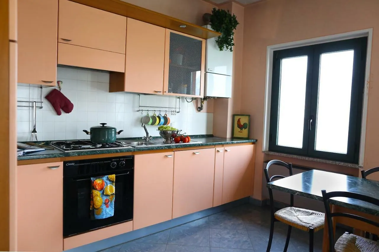 La Casa Sul Lago D'Iseo Sulzano Italy